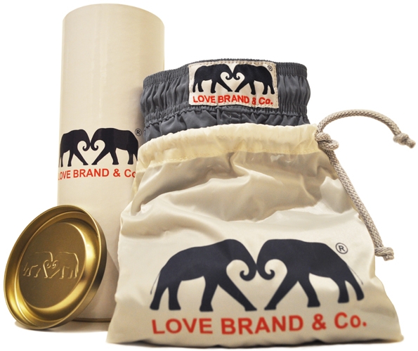 love brand & co,beachwear,swimwear,maillot de bain,maillot,hommes,men,spring,summer,sustanable,durable,textile,luxe,luxury,responsable,protection,éléphants,elephant,elephant family,projet,project,sea,retails,angleterre,espagne,inde,iles maurice,bahamas,maldives,france,saint-tropez,box,shop,store,boutique