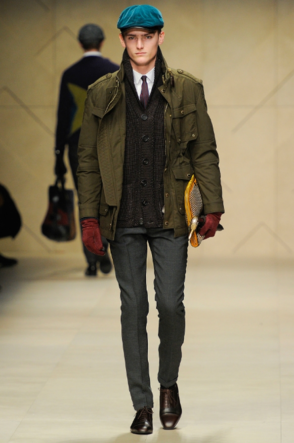 burberry prorsum,christopher bailey,men,hommes,fashion,mode,fall,winter,automne,hiver,collection,2012,créateur,designer,london,londres,milan,milano,luxe,luxury,umbrella,parapluie,tendances,trends,fashion designer,créateur de mode,chic,élégant,dandy,duck,color,canard,couleur,gentlemen,gentleman,farmer,bottes,chasse,hunt,boots