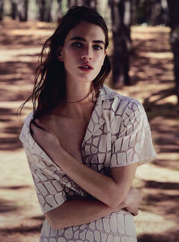 crista cober,will davidson,vogue australia,magazine,vogue magazine,vogue,australia,may,2014,fille,girl,week-end,fashion,editorial,edito,mode,modèle,modeling,top model,fashion photographer,photographe de mode,photographe,photographer,luxe,luxury,glamour,élégance,sexy,nude,naked,arts,art,fashion magazine,magazine de mode,série de mode,stylisme,tendances,trends,femmes,femme,women,woman,dona