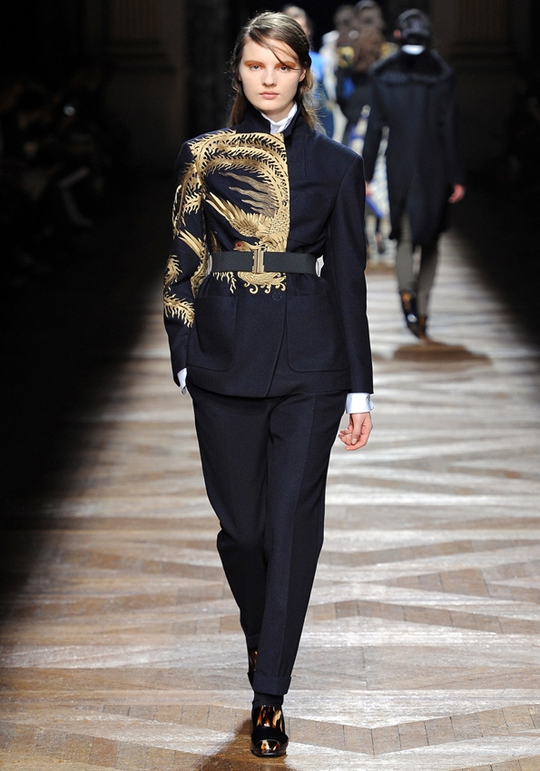 dries van noten,fashion,designer,brand,mode,marque,belge,homme,men,uomo,automne,hiver,2012-2013,fashion,mode,luxe,luxury,couleur,imprimé,manteaux,coats,minimalisme,suit,costume,élégant,chic,créations,anvers,belgium