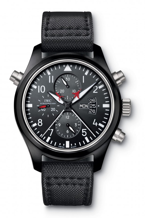 iwc,iwc double chronograph edition top gun,watch,montre,horlogerie,horology,luxury,luxe,placement,produits,display,partenariat,publicitairecinema,movie,jason bourne,bourne,matt damon,jeremy renner,aaron cross,the bourne identity,the bourne supremacy,the bourne ultimatum,the bourne legacy