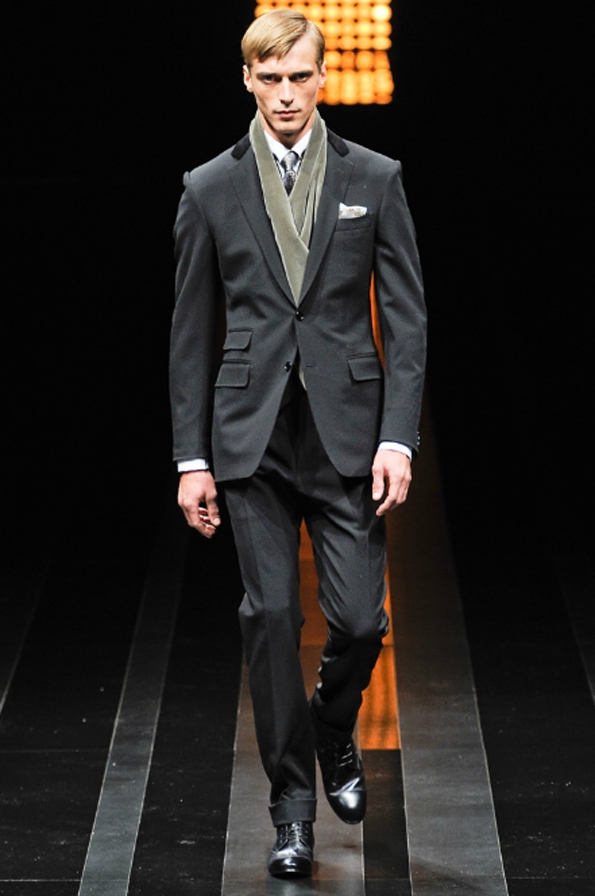 canali,men,hommes,fashion,mode,fall,winter,automne,hiver,collection,2012,créateur,designer,london,londres,milan,milano,luxe,luxury,tendances,trends,fashion designer,créateur de mode,chic,élégant,dandy,couleur,gentlemen,gentleman,farmer,travel,tissus,rayures tennis,suit,costumes,tailor,tailleur,héritage,sartorial,prêt à porter,sur mesure,bespoke