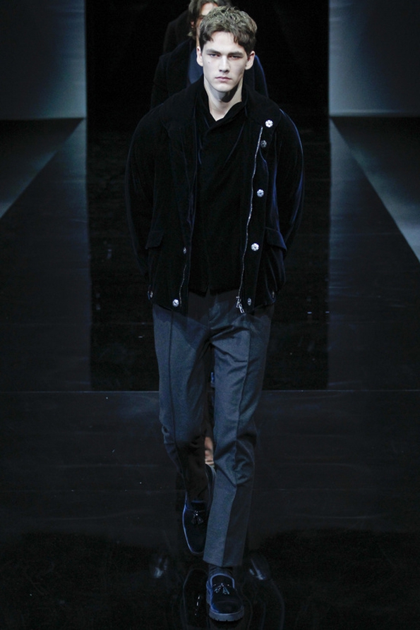 armani,giorgio armani,emporio armani,armani jeans,fashion,designer,mode,collection,creator,élégance,italy,milan,florence,luxe,ready to wear,prêt à porter,suit,costume,luxury,trends,tendances,italie,italia,blog,blogueur,fashion show,défilé,hommes,man,men,menswear,femme,femmes,woman,women,womenswear,automne,hiver,fall,winter,2014