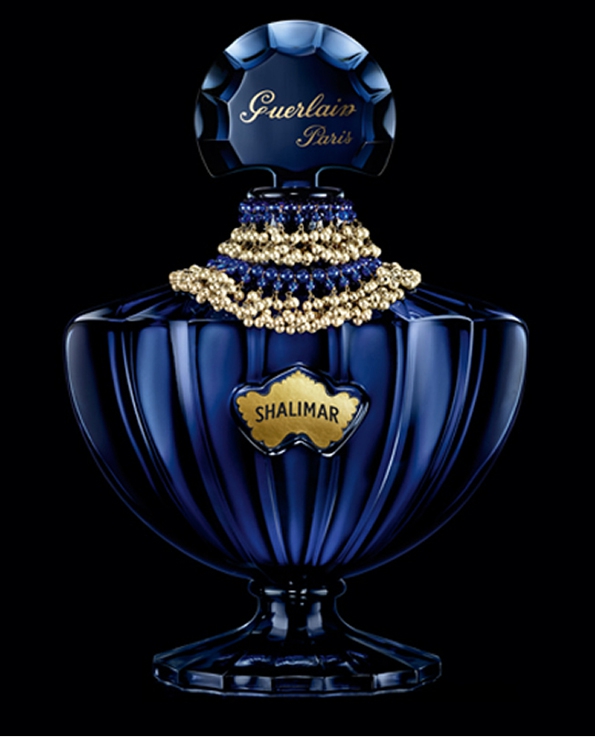 guerlain,lvmh,vintage,baccarat,shalimar,voyage,travel,train,orient express,inde,nuit des indes,les pièces d'exception,maison gripoix,parfumeur,parfum,flacon,prestige,édition limitée,limited edition,glamour,femme,féminin,bijou,bijoux,perles,sensuel,sensualité