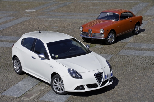 Alfa Giulietta 55 et Sprint 1954.jpg