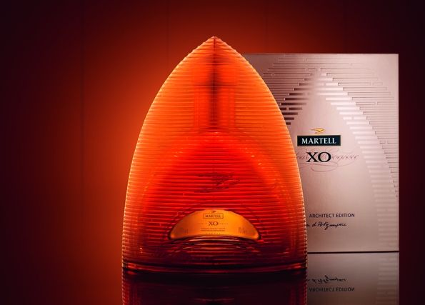 martell,cognac,martell xo exclusive architect edition,christian de portzamparc,pritzker prize,architect,design,martell xo,xo,rare,coffret,box,édition,edition,limité,limited,chai,borderies,région,france,french,art de vivre,lifestyle,liquor,luxury,luxe,histoire,héritage,legacy,prestige,bottle,craftmanship,craft,élégance,elegance,hong kong,eau-de-vie