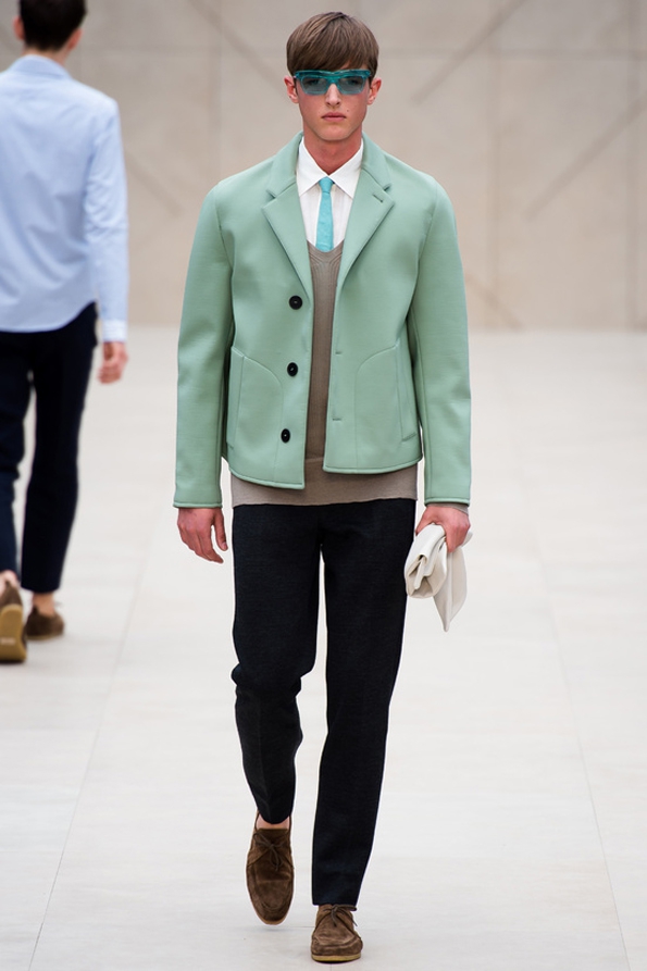 burberry prorsum,burberry,christopher bailey,london,londres,milan,milano,luxe,luxury,fluo,tendances,trends,mode,fashion designer,designer,créateur de mode,chic,élégant,dandy,color,couleur,gentlemen,gentleman,accessoires,accessories,accessory,central park,new-york,direction artistique,direction,creative director,fashion show,défilé,homme,hommes,man,men femme,femmes,woman,women,printemps,été,spring,summer,2014