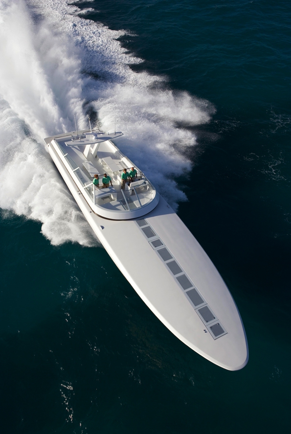 magnum marine,magnum,marine,don aronow,katrin theodoli,filippo theodoli,yacht,boat,bateau,bateaux,yachting,miami,florida,floride,cigarette,offshore,speedboat,open class fast cruiser yacht,fast cruiser yacht,nautisme,nautique,luxe,luxury,fashion,sea,summer,vacances,holidays,livre,anniversaire,book,anniversary,prestige,sport,design,hermès