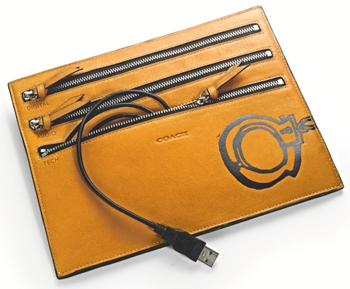 Hugo Guinness Handcuff Electronic Zip Cord Pouch (Aged Vachetta) - Style 61547.jpg