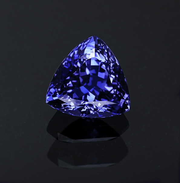 jérôme bonneville,joaillier,gemmologue,jeweler,gemologist,hoge raad voor diamant,anvers,tanzanite,tsavorite,spinelle,zircon bleu,démantoïd,diamant,diamond,diamonds,émeraude,or,gold,joaillerie,jewellery,jewelry,ouvrier de france,artisan,luxe,luxury