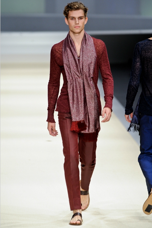 Canali SS2012 - 02.jpg