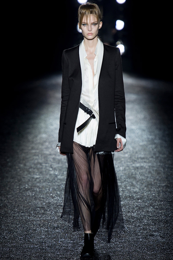 haider-ackermann-rtw-ss2014-runway-01_094449457731.jpg