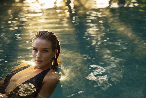 rosie huntington whiteley,simon emmett,esquire,esquire magazine,april 2015,fashion magazine,fille,girl,week-end,fashion,editorial,edito,mode,modèle,modeling,top model,fashion photographer,photographe de mode,photographe,photographer,luxe,luxury,élégance,sexy,nude,naked,arts,art,magazine de mode,série de mode,stylisme,tendances,trends,femmes,beach,sea,water,los angeles,tennis,fashion blogger,luxury blogger,blogger,blogueur,blog mode,blogueur mode,curator