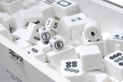 maison-martin-margiela-mahjong-set-3.jpg