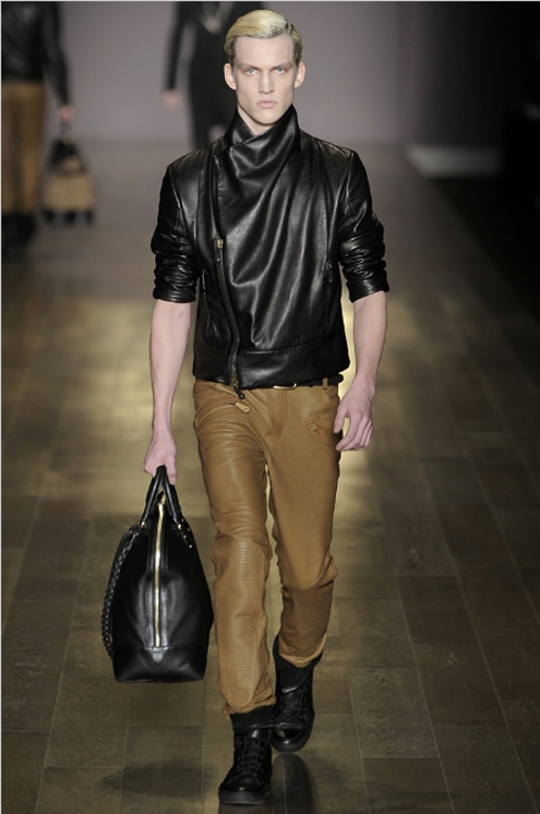 Trussardi FW2011 - 04.jpg