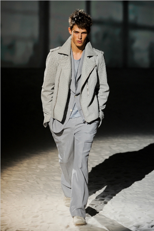 Corneliani SS2012 - 02.jpg