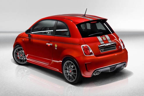 Fiat_500_Abarth_695_Tributo_Ferrari_002.jpg