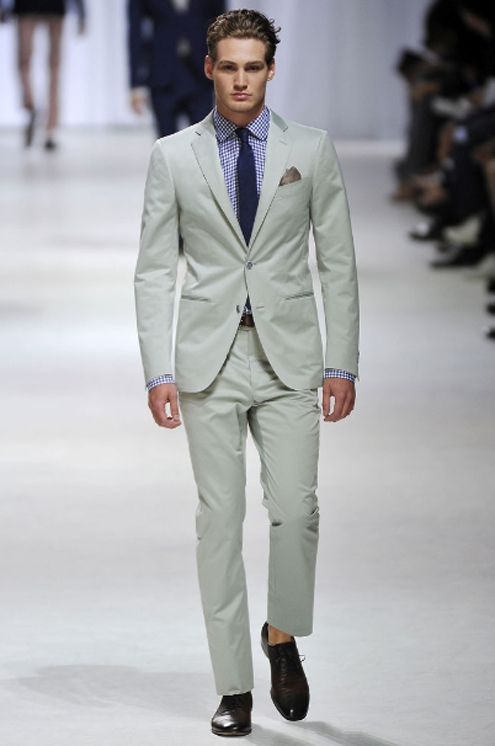 Ermenegildo Zegna SS211 01.jpg