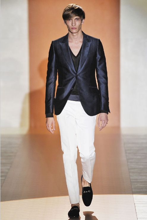 Gucci SS2011 01.jpg