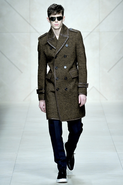 Burberry Prorsum FW011 02.jpg