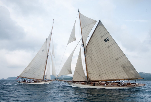 michel herbelin,pierre michel herbelin,newport yacht club,newport,modèle,watch,classique,automatique,horloger,français,horology,horlogerie,french,france,méditerranée,mer méditerranée,porquerolles classique,porquerolles,les îles d'or,hyères,var,french riviera,yachts,yacht,yacht classique,vintage,gréements,afyt,association française des yachts de tradition,classe j,coupe de l'américa,bateaux,bateau