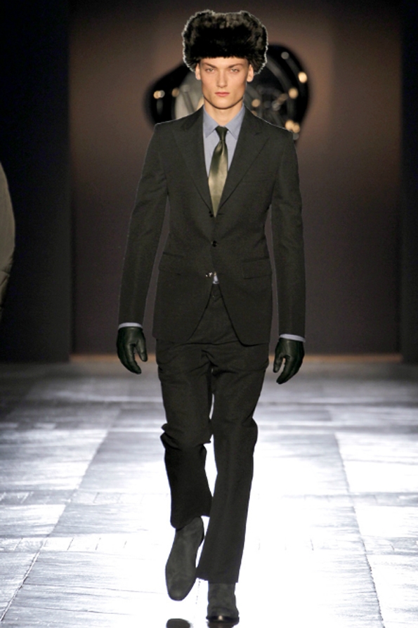 viktor & rolf, mode, fashion, men, homme, collection, fall, winter, automne, hiver,hollande,hollandais,dutch,paris,france,french,fashion show, 2012, 2013, luxury, luxe, trends, tendances, black tie