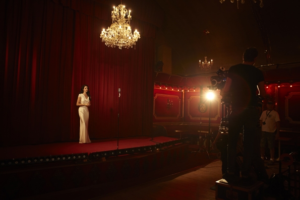 jaguar,lana del rey,damian lewis,ridley scott,ftype,collaboration,fashion,music,musique,video clip,luxury,luxe,red,land rover,burning desire,rivoli ballroom,londres,london