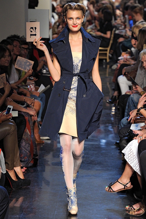 Jean-paul-gaultier-rtw-ss2012-runway-012_185332772386.jpg