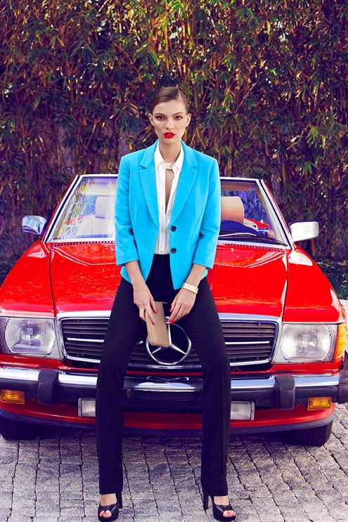 Carola Remer,Max Abadian,fashion,editorial,éditorial,mode,lookbook,spring,summer,printemps,été,le chateau,mercedes-benz,voiture,car,sexy,mode,fashion,luxe,luxury,color,turquoise,sunglasses,glamour