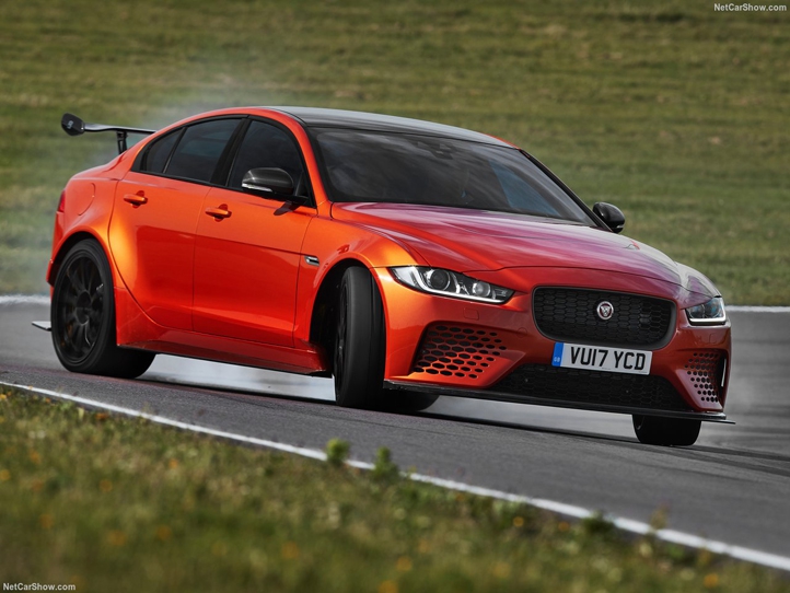 Jaguar-XE_SV_Project_8-2018-1280-03.jpg