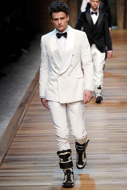 D&G - Andrew Thomas 05.JPG