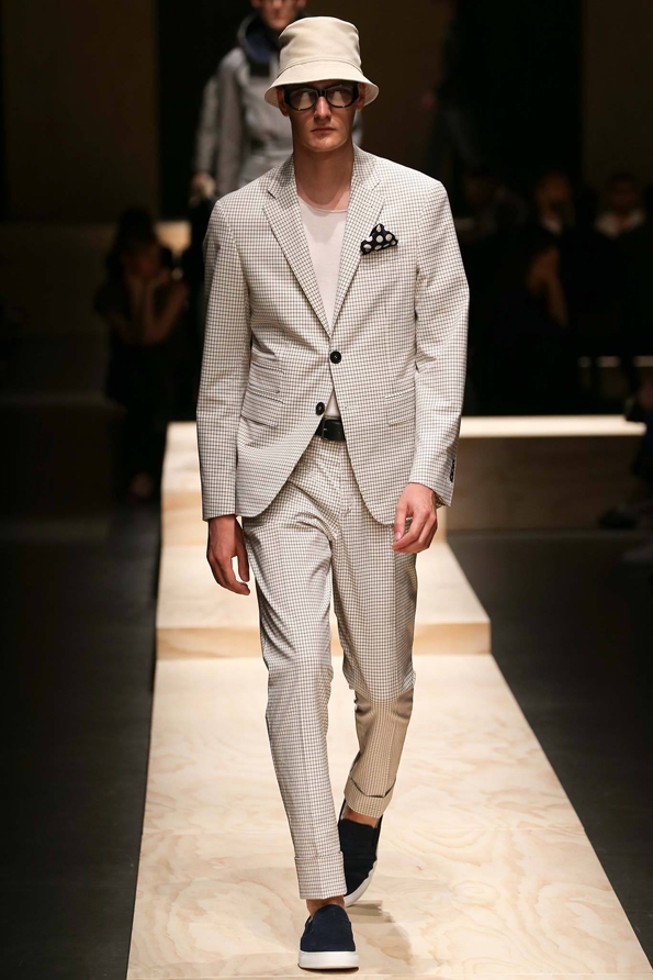 canali,andrea pompilio,travel,tissus,rayures tennis,suit,costumes,tailor,tailleur,héritage,sartorial,prêt à porter,sur mesure,bespoke,style,florence,firenze,italie,italia,milan,milano,luxe,luxury,tendances,trends,mode,fashion designer,designer,créateur de mode,chic,élégant,dandy,color,couleur,gentlemen,gentleman,accessoires,accessories,accessory,fashion show,défilé,homme,hommes,man,men,menswear,printemps,été,spring,summer