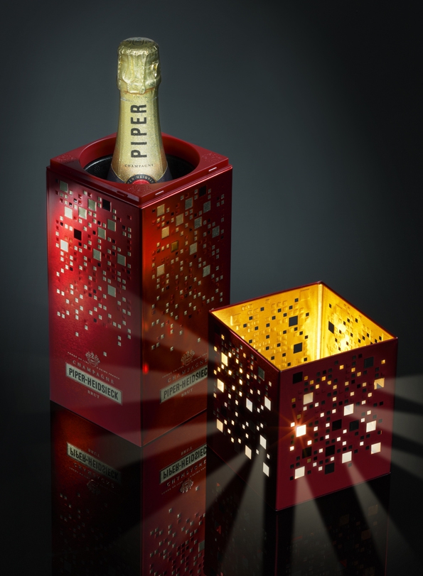 piper heidsieck,piper,heidsieck,champagne,champaign,lightbox,light,box,coffret,prestige,luxe,luxury,art de vivre,lifestyle,design,architecture,jacques ferrier,photophore,lumières,concept,régis camus,chef de caves,caves,reims,maison champenoise,la champagne,cuvée brut,rosé sauvage,cuvée sublime