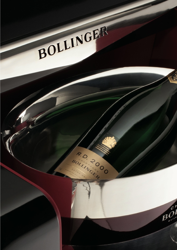 bollinger,bollinger exeperience,Bollinger RD 2000,Eric Berthes,designer,meuble,mobilier,automobile,champagne,champaign,james bond,en champagne,reims,ay,luxe,luxury,spiritueux,glamour,rare,gastronomie,coffret,limited edition,box,noël,christmas,magnum,bouteille,flacon,cave,galeries lafayette,galeries lafayette haussmann,lafayette gourmet