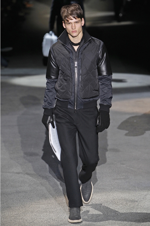 Louis Vuitton FW2011 - 03.jpg
