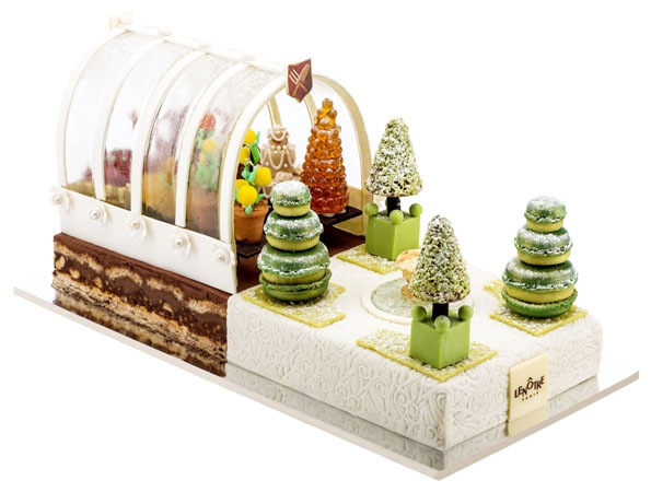 bûche,noël,pâtisserie,lenôtre,gaston lenôtre,paris,gastronomie,lifestyle,art de vivre,traditions,héritage,andré le nôtre,jardins,à la française,versailles,louis albert de broglie,jardinier,guy krenzer,cabinet de curiosités