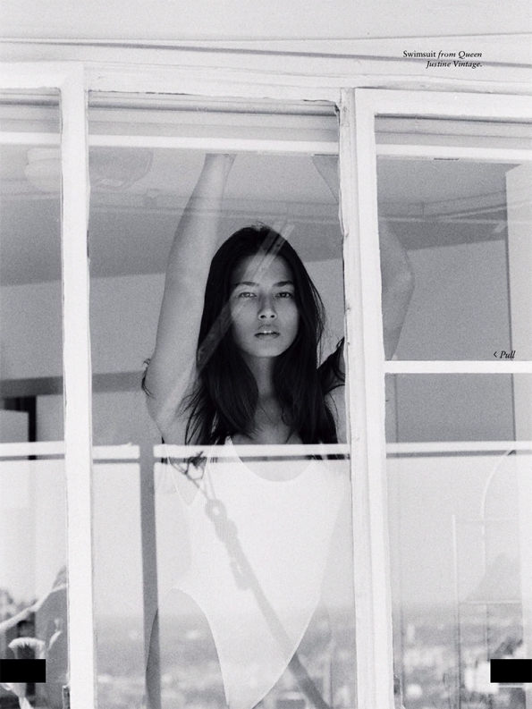 jessica gomes,henrik purienne,russh magazine,fashion magazine,magazine,fille,girl,week-end,fashion,editorial,edito,mode,modèle,modeling,top model,fashion photographer,photographe de mode,photographe,photographer,luxe,luxury,glamour,élégance,sexy,nude,naked,arts,art,magazine de mode,série de mode,stylisme,tendances,trends,femmes,summer,été