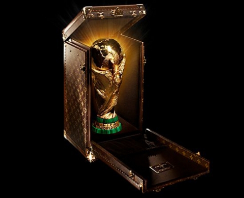 louis-vuitton-fifa-trophy-travel-case-1_VfQNx_65.jpg