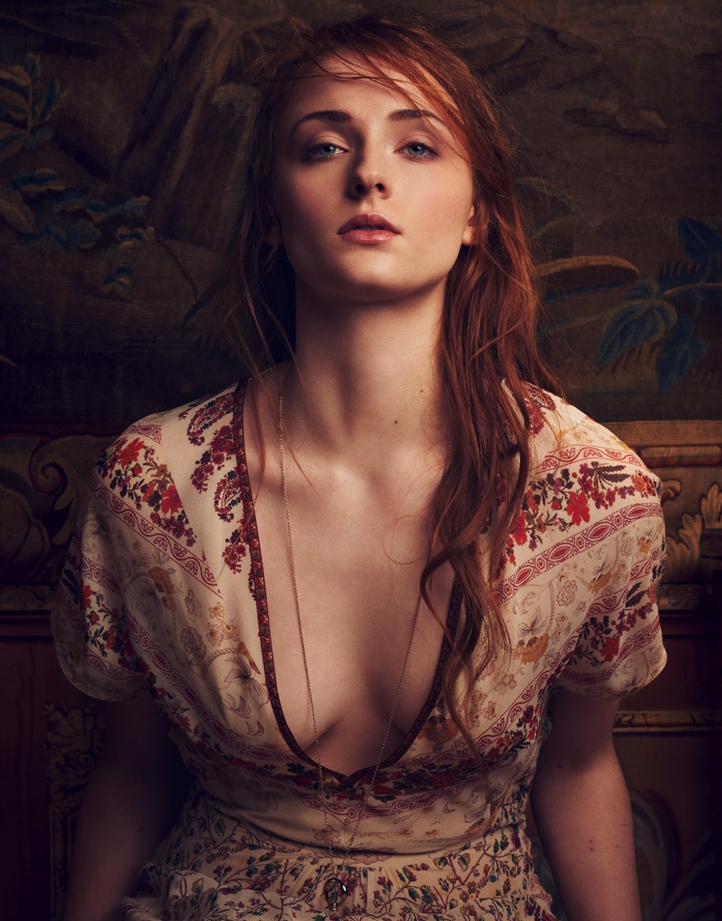 SophieTurner_TheEditMagApril2016_DimaHohlov_08.jpg