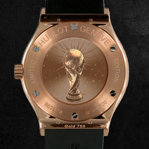 hublot,watches,montres,watch,montre,luxe,luxury,prestigious,rare,suisse,complication,limited,edition,édition limitée,coffret,box,horology,horlogerie,big bang,fusion,gold,tirubute,hommage,coupe du monde,football,worldcup,brésil 2014,brésil,timekeeper,official,chronométreur,prestige,ballon,projet,artiste,footballeurs,footballeur,pelé,josé mourinho,psg,luiz felipe scolari,falcao,roy hodgson,xherdan shaqiri