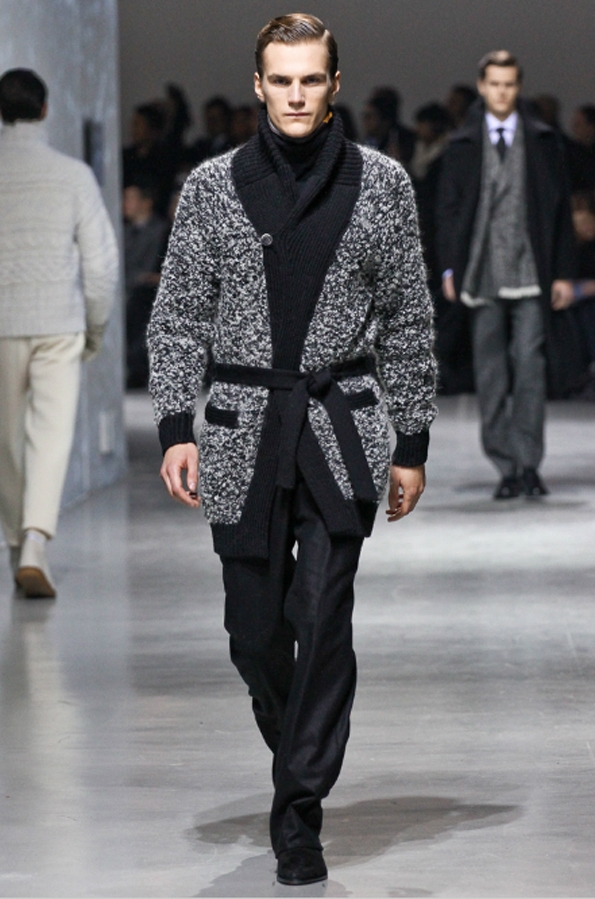 corneliani,men,hommes,uomo,fashion,mode,moda,automne,fall,autumn,hiver,winter,collection,2012,créateur,designer,italia,italie,italy,luxe,luxurt,tailor,costumes,costume,suit,pull over,laine,manteau,oversize,snow,white,warm,suisse,switzerland