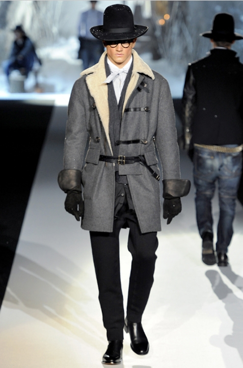 Dsquared FW2011 03.jpg