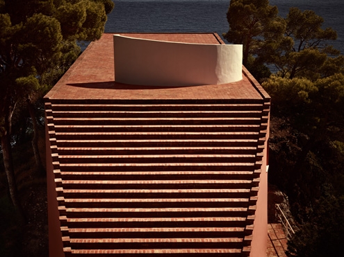 CASA_MALAPARTE_TEMPLE_TIP.jpg