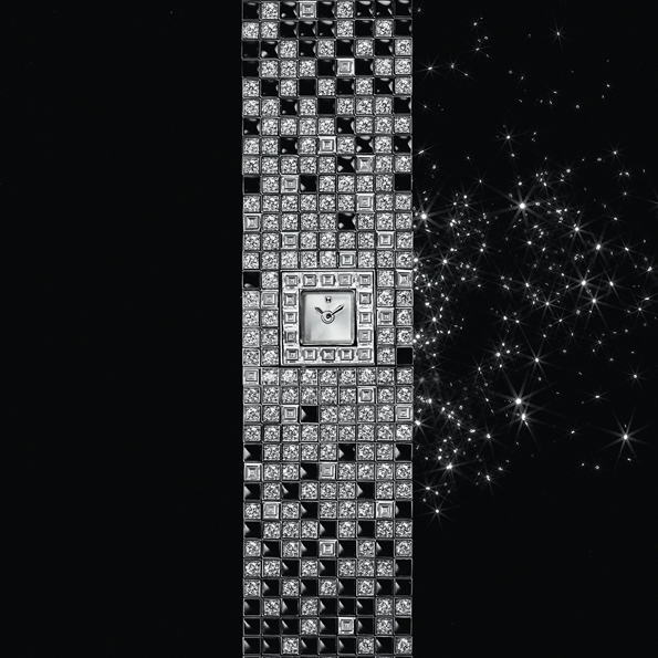 sihh,2014,cartier,l’heure envoûtée,rotonde astrocalendaire,louis cartier,jewellery,joaillerie,new,collection,montre,montres,watch,watches,luxury,luxe,richemont,swiss,switzerland,france,horlogerie,horology,nouveauté,suisse,genève