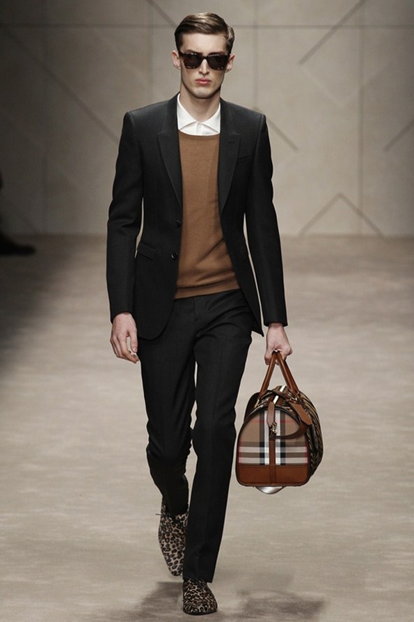 burberry prorsum,christopher bailey,men,hommes,fashion,mode,fall,winter,automne,hiver,collection,2013,créateur,designer,london,londres,milan,milano,luxe,luxury,fluo,tendances,trends,fashion designer,créateur de mode,chic,élégant,dandy,color,couleur,gentlemen,gentleman,farmer,accessoires,accessories,accessory,central park,new-york