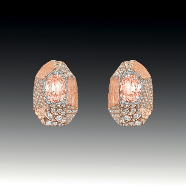karl lagerfeld,chanel,chanel joaillerie,joaillerie,jewellery,jewelry,fine jewellery,fine jewelry,haute joaillerie,joaillier,diamant,diamond,diamants,diamonds,place vendôme,vendôme,direction artistique,fashion designer,luxe,luxury,coco chanel,gabrielle chanel,camélia,bague,ring,serre tête,headband,bracelet,earrings,café society,parures,parure,charleston,symphony,broadway,morning in vendôme,tuxedo,midnight,bubbles,jazz,sunset,cruise,muse,sunrise,smoking