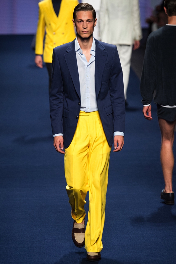 etro,veronica etro,kean etro,fashion designer,fashion,mode,collection,créateur,creator,élégance,italy,milan,florence,luxe,ready to wear,prêt à porter,suit,costume,luxury,trends,tendances,masculines,masculin,italie,italia,sur mesure,tailor made,tailor,fashion show,défilé,hommes,man,men,uomo,dandy,dandies,menwsear,femmes,femme,woman,women,dona,womenswear,printemps,été,spring,summer,2015