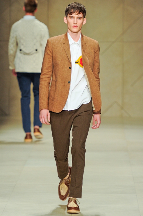 Burberry SS2012 - 01.jpg