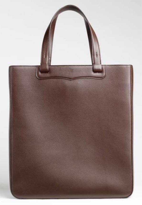 moynat,nouveauté,news,new,sac,bag,hanse,femme,woman,réjane,rejane,malletier,sacs,maroquinerie,trunks,trunk,luxe,luxury,pauline moynat,story,ramesh nair,directeur,artistique,art,direction,lvmh,bernard arnault,faubourg saint honoré,malle,malles,élégance,leather,artisanat,artisan,ébéniste,ébénisterie,détails,details,opéra,comédie française,sentinelle,collection,homme,man,natalia vodianova,paris,élégante,ambassadrice,gift,cadeau