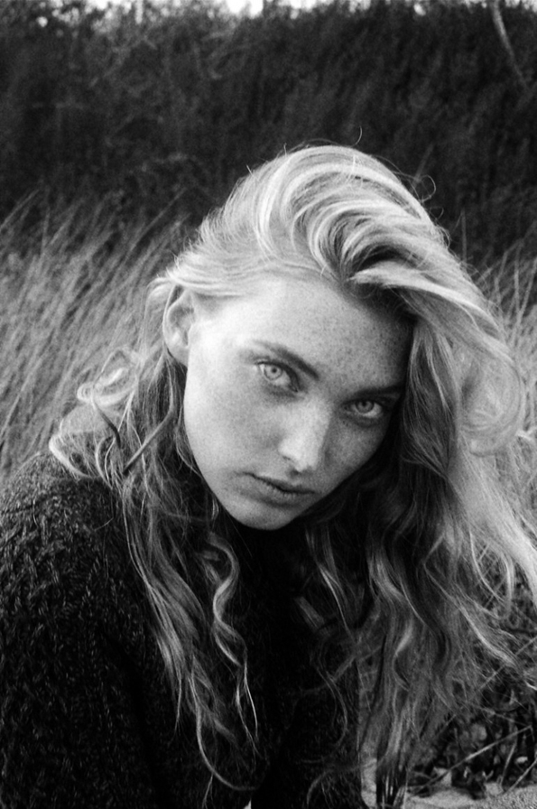 elsa hosk,dylan forsberg,transmissionzine,transmission,magazine,fashion magazine,magazine,fille,girl,week-end,fashion,editorial,edito,mode,modèle,modeling,top model,fashion photographer,photographe de mode,photographe,photographer,luxe,luxury,glamour,élégance,sexy,nude,naked,arts,art,magazine de mode,série de mode,stylisme,tendances,trends,femmes,fall,autumn